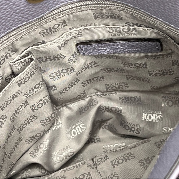 MICHAEL KORS Jet Set Gold Chain Straps Lilac Pebble Leather Shoulder Bag - Picture 12 of 16